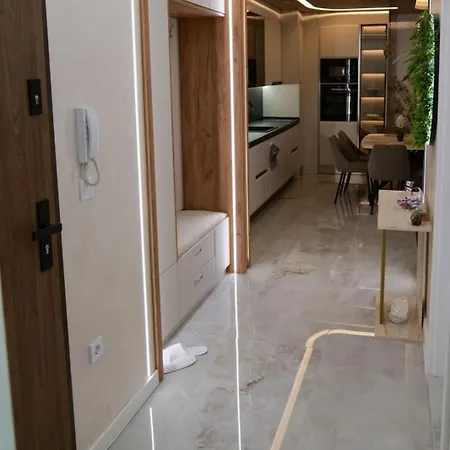 Апартаменти The Sunrise And The Sunset - Luxury 2br With Mineral Pool & Parking Варна